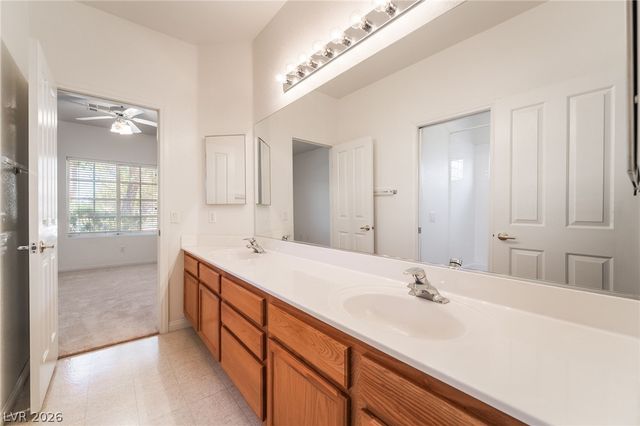 679 Kentons Run Avenue, Henderson, NV 89052