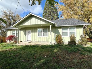 4059 Fern Valley Road, Phoenix, OR 97535