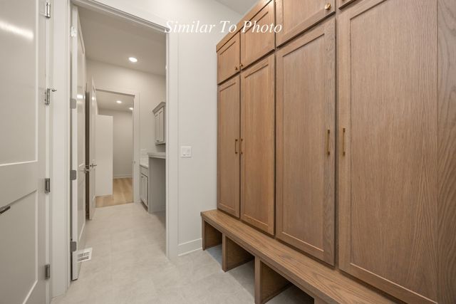 10622 NW 80th Avenue, Johnston, IA 50131