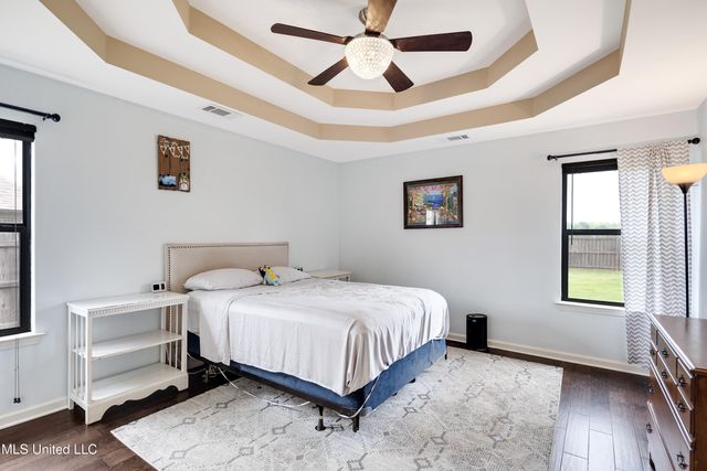 13525 Lapstone Loop, Olive Branch, MS 38654
