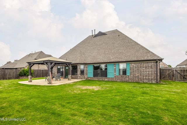 13525 Lapstone Loop, Olive Branch, MS 38654
