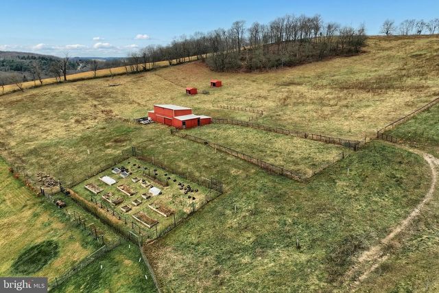 12046 BOHR CT, Glen Rock, PA 17327