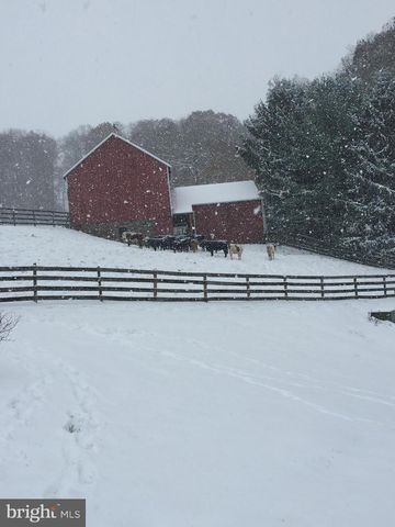 12046 BOHR CT, Glen Rock, PA 17327