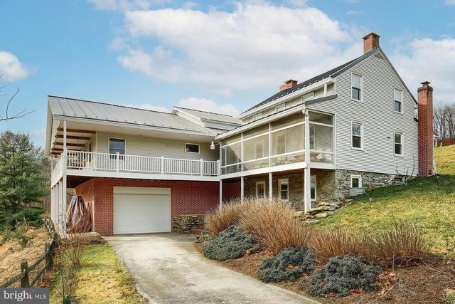 12046 BOHR CT, Glen Rock, PA 17327