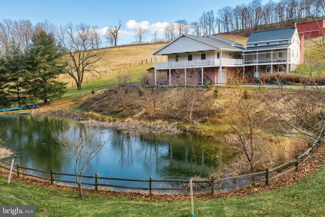 12046 BOHR CT, Glen Rock, PA 17327