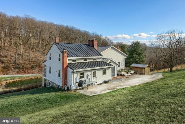 12046 BOHR CT, Glen Rock, PA 17327