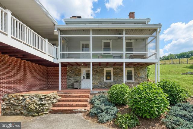 12046 BOHR CT, Glen Rock, PA 17327