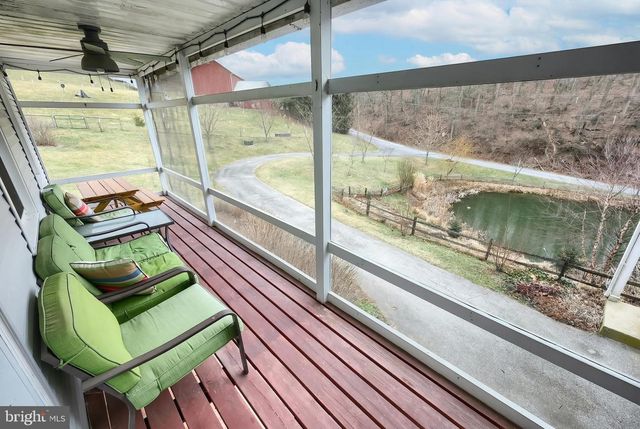 12046 BOHR CT, Glen Rock, PA 17327