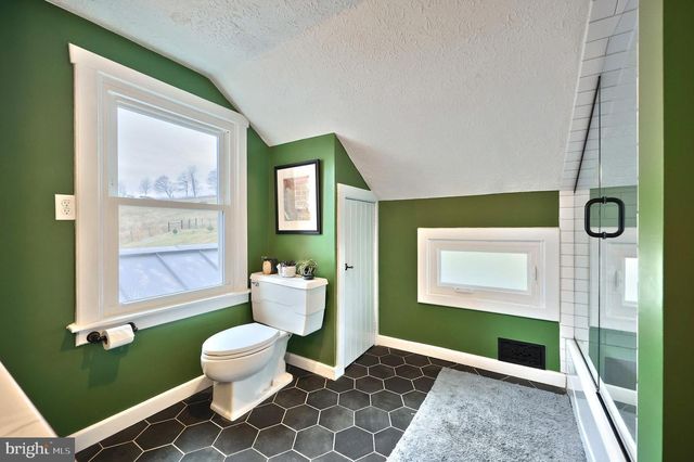 12046 BOHR CT, Glen Rock, PA 17327