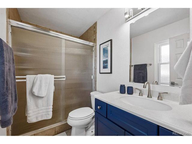 4493 N Auckland Ct N, Denver, CO 80239