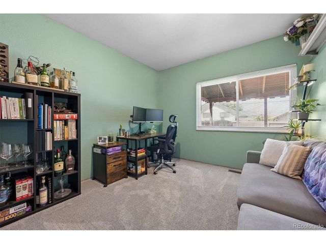 4493 N Auckland Ct N, Denver, CO 80239