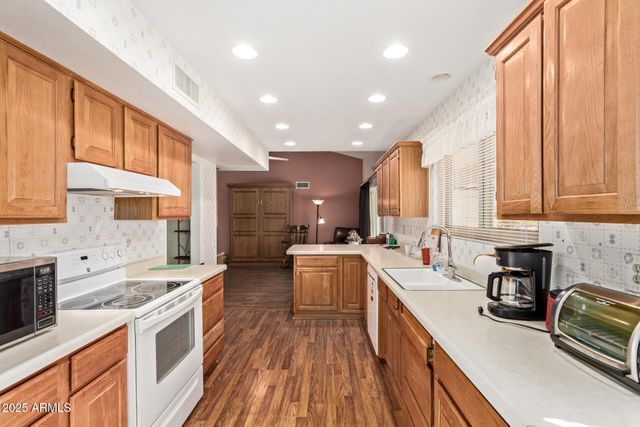 13903 W ELMBROOK Drive, Sun City West, AZ 85375