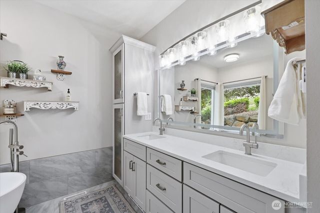 4913 S Bella Vista Drive, Veradale, WA 99037