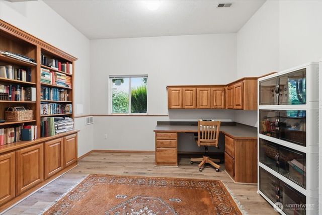 4913 S Bella Vista Drive, Veradale, WA 99037