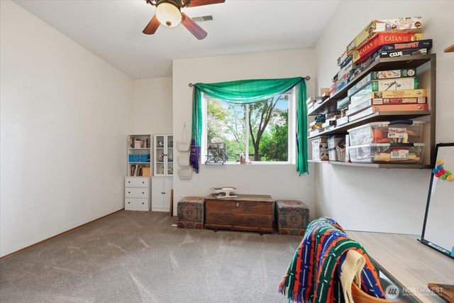 4913 S Bella Vista Drive, Veradale, WA 99037