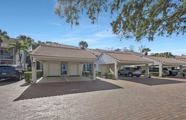 2305 Hidden Lake DR 3704, Naples, FL 34112