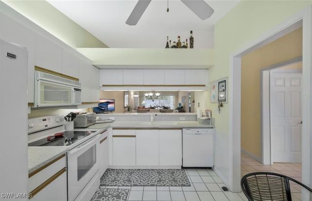 2305 Hidden Lake DR 3704, Naples, FL 34112