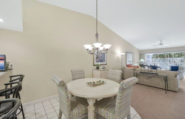 2305 Hidden Lake DR 3704, Naples, FL 34112