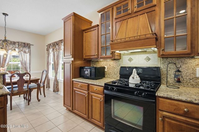 392 Oconee Street NW, Calabash, NC 28467