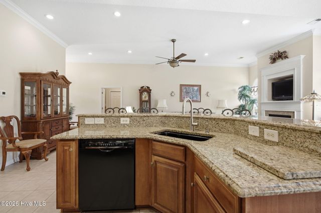 392 Oconee Street NW, Calabash, NC 28467