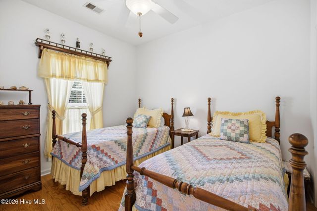 392 Oconee Street NW, Calabash, NC 28467