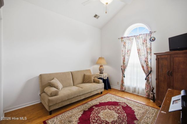392 Oconee Street NW, Calabash, NC 28467