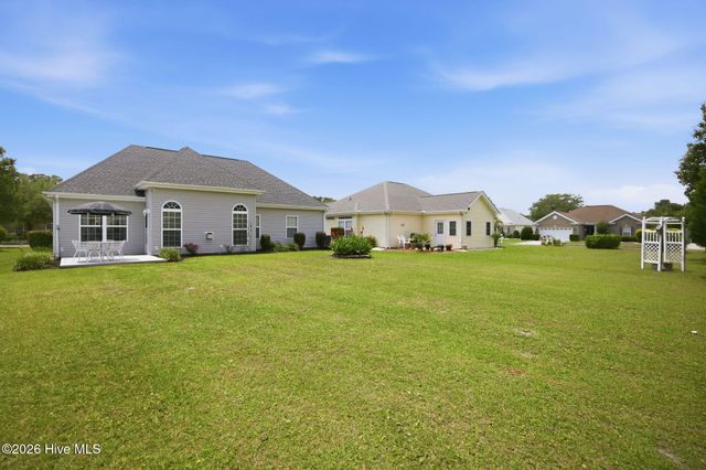392 Oconee Street NW, Calabash, NC 28467