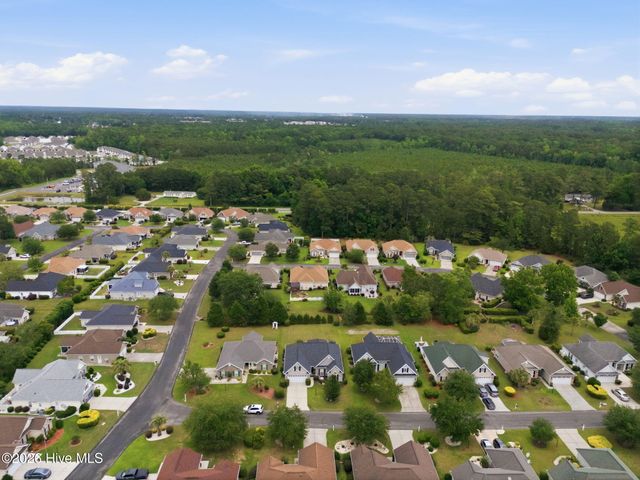 392 Oconee Street NW, Calabash, NC 28467