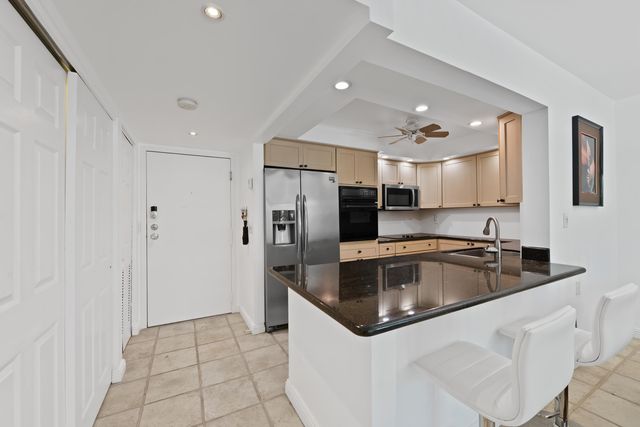 1201 RIVER REACH Drive 202, Fort Lauderdale, FL 33315
