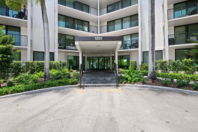 1201 RIVER REACH Drive 202, Fort Lauderdale, FL 33315