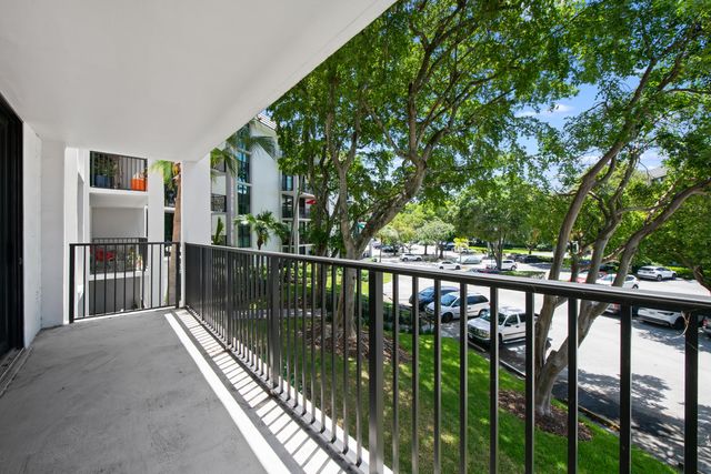1201 RIVER REACH Drive 202, Fort Lauderdale, FL 33315