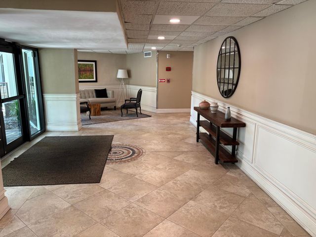 1201 RIVER REACH Drive 202, Fort Lauderdale, FL 33315
