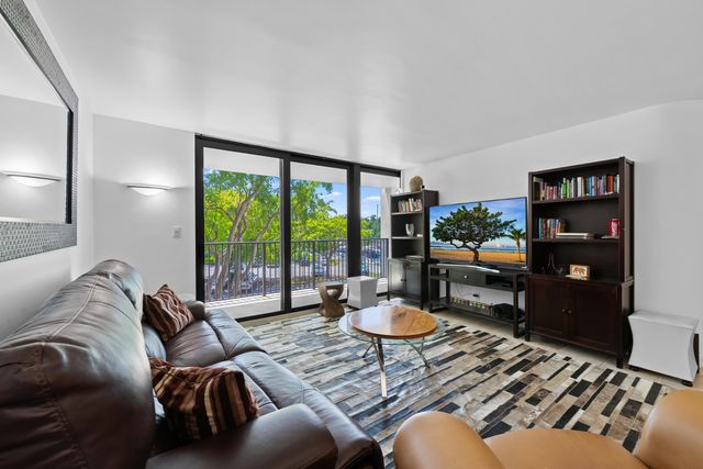 1201 RIVER REACH Drive 202, Fort Lauderdale, FL 33315