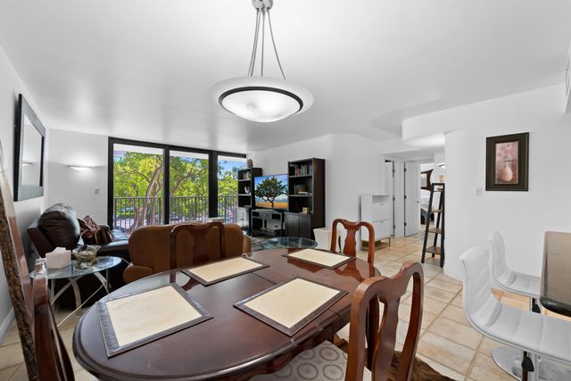 1201 RIVER REACH Drive 202, Fort Lauderdale, FL 33315
