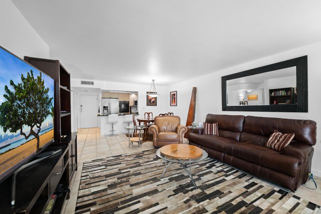 1201 RIVER REACH Drive 202, Fort Lauderdale, FL 33315