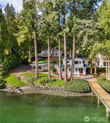 11710 Arrow Point Drive NE, Bainbridge Island, WA 98110