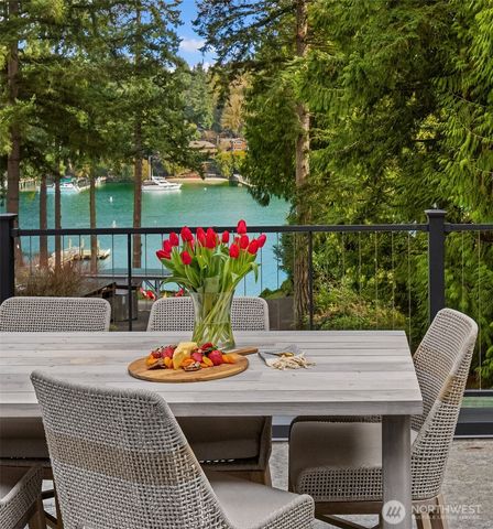 11710 Arrow Point Drive NE, Bainbridge Island, WA 98110