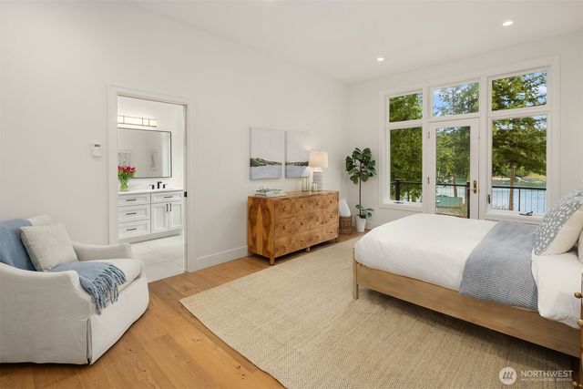 11710 Arrow Point Drive NE, Bainbridge Island, WA 98110