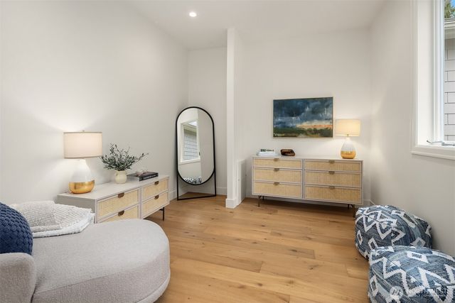 11710 Arrow Point Drive NE, Bainbridge Island, WA 98110