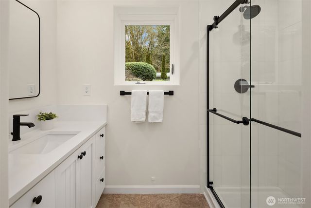 11710 Arrow Point Drive NE, Bainbridge Island, WA 98110