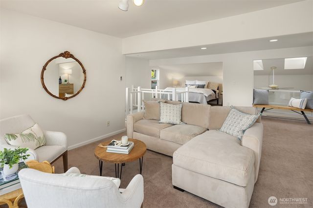 11710 Arrow Point Drive NE, Bainbridge Island, WA 98110