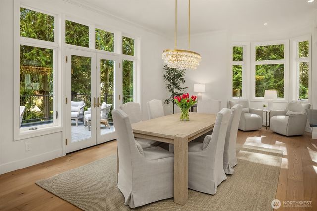 11710 Arrow Point Drive NE, Bainbridge Island, WA 98110