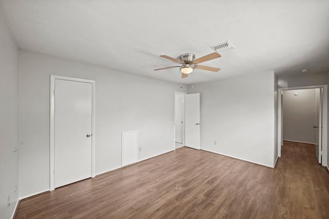 10814 Sugar Hill Drive B, Houston, TX 77042