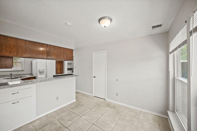 10814 Sugar Hill Drive B, Houston, TX 77042