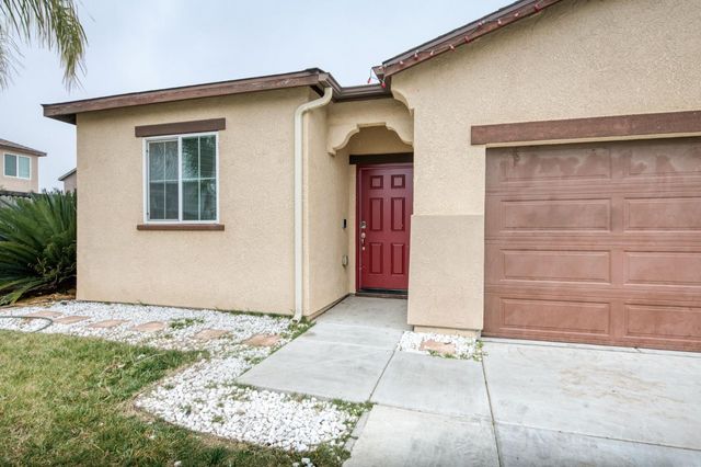 1775 Palmer Avenue, Dinuba, CA 93618
