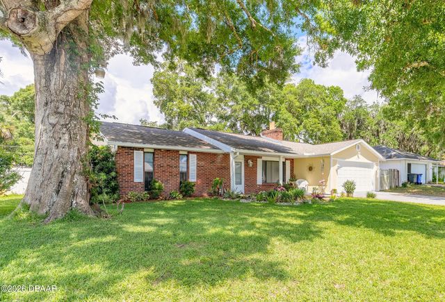 1820 Pine Tree Drive, Edgewater, FL 32132