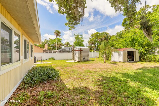 1820 Pine Tree Drive, Edgewater, FL 32132