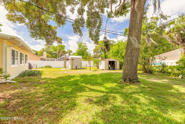 1820 Pine Tree Drive, Edgewater, FL 32132