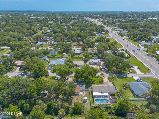 1820 Pine Tree Drive, Edgewater, FL 32132