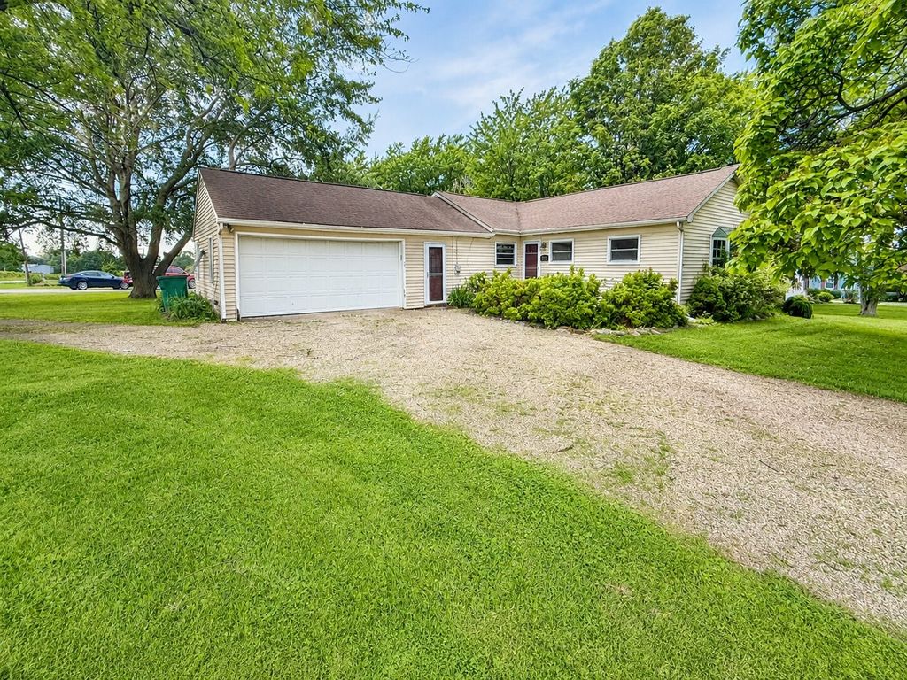 7982 BELLE Road, Harborcreek, PA 16421